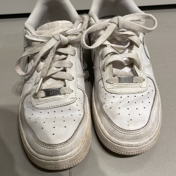 Nike older kids Airforce 1 - Picture 5 of 9